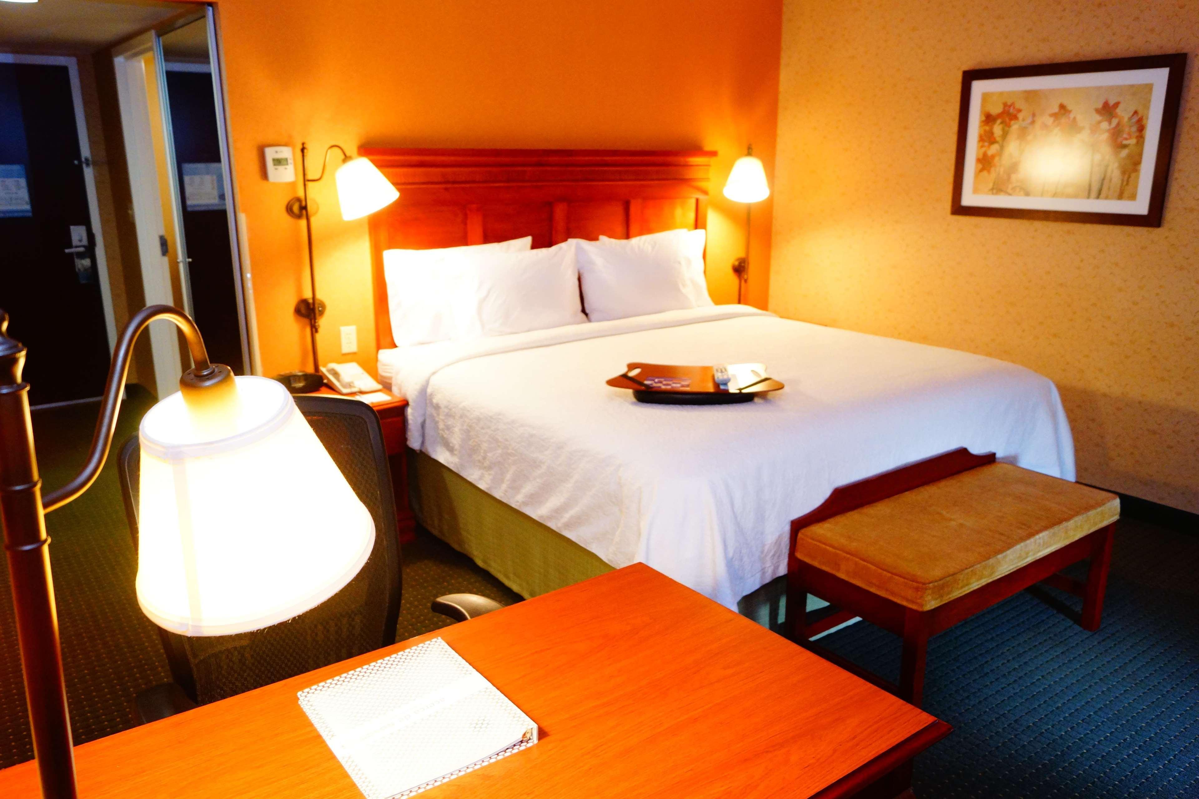 Hampton Inn By Hilton Guadalajara-Aeropuerto Exterior photo