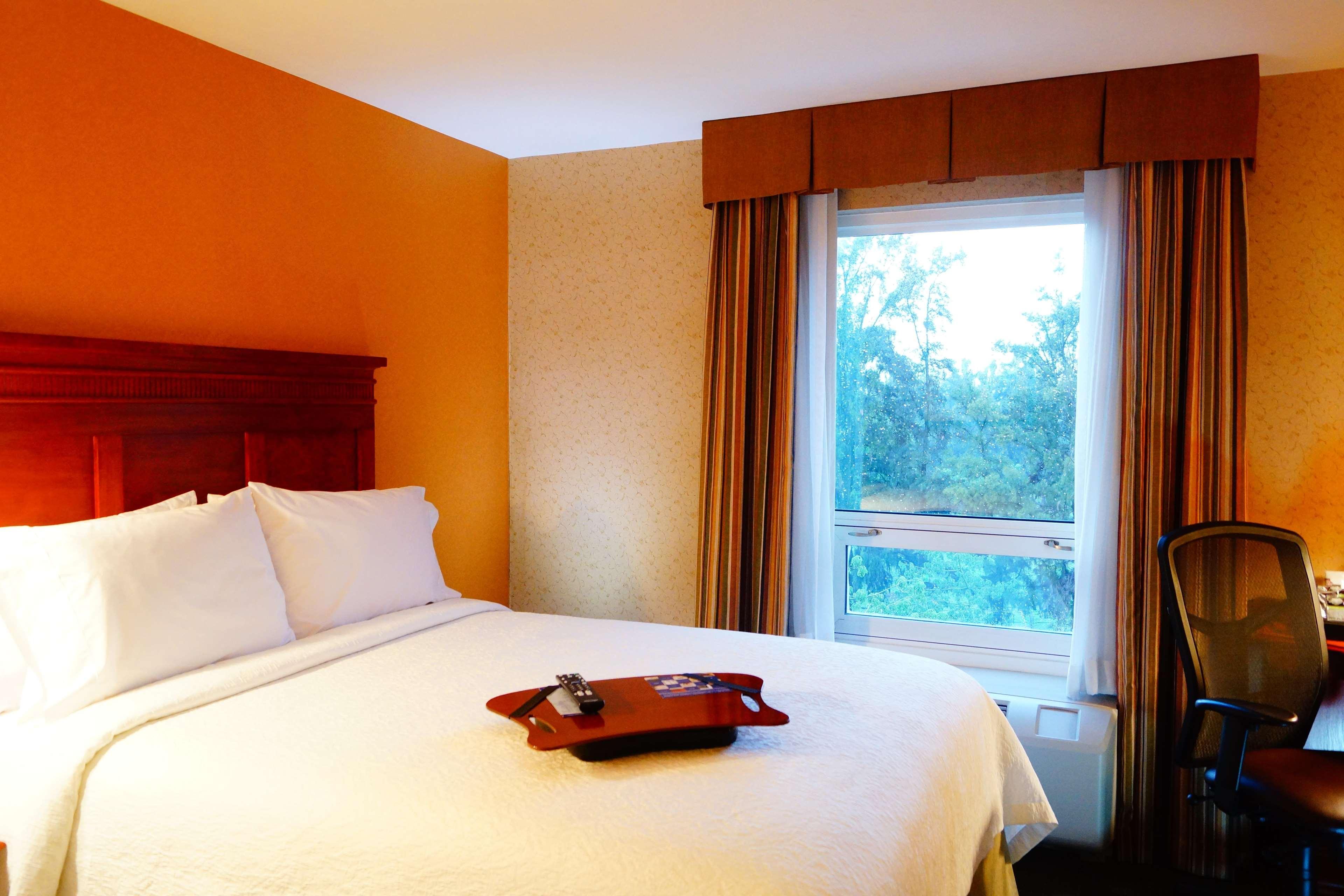 Hampton Inn By Hilton Guadalajara-Aeropuerto Exterior photo